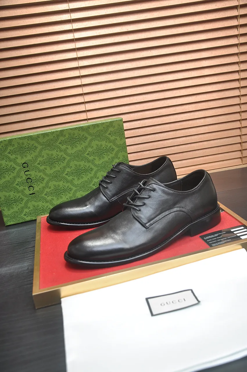 Men's shoes 💰580💶 Brand: GUCCI (Gucci) Standard code: Men's code 38/44 (45 can be customized) Grade: Same as the official website Original quality Material: Original cowhide Water-dyed cowhide lining Original rubber outsole Style category: Men's fashionable casual leather shoes Distinguished big-name luxury elements Top luxury Color: Actual picture